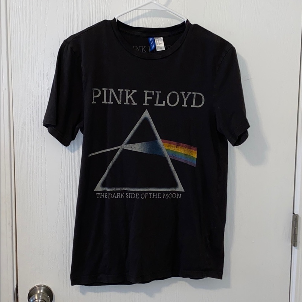 Women’s Pink Floyd graphic tshirt